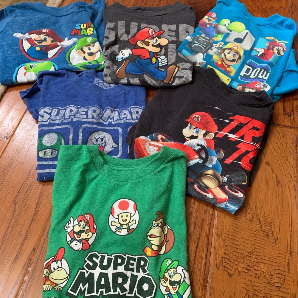 Lot of 6 boys Super MARIO tees